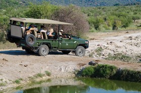 Tau Game Lodge