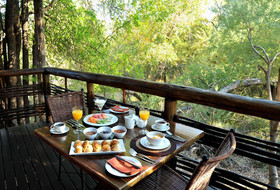 aha Thakadu River Camp