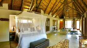 Toro River Lodges Big 5 Safari