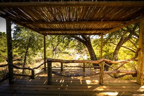 Toro River Lodges Big 5 Safari