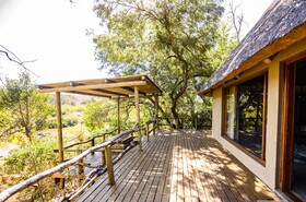 Toro River Lodges Big 5 Safari