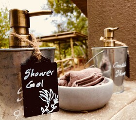 Toro River Lodges Big 5 Safari