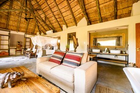 Toro River Lodges Big 5 Safari