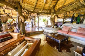 Toro River Lodges Big 5 Safari