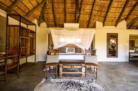 Toro River Lodges Big 5 Safari