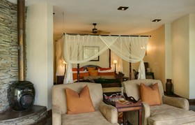 Tintswalo Manor House