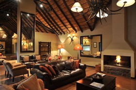 Hoyo Hoyo Safari Lodge