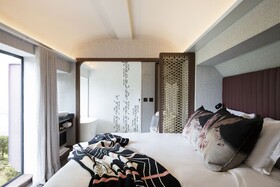 Kruger Shalati - Train on The Bridge & Garden Suites