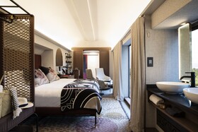 Kruger Shalati - Train on The Bridge & Garden Suites