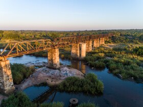 Kruger Shalati - Train on The Bridge & Garden Suites