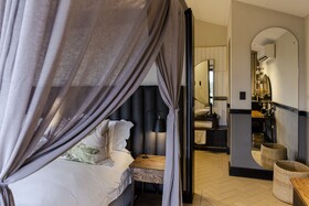 Kruger Shalati - Train on The Bridge & Garden Suites