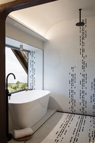 Kruger Shalati - Train on The Bridge & Garden Suites