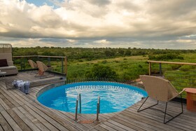 Kruger Shalati - Train on The Bridge & Garden Suites
