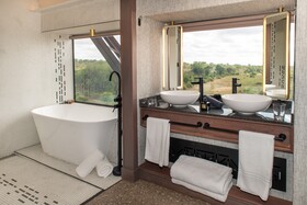 Kruger Shalati - Train on The Bridge & Garden Suites