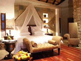 Thornybush Shumbalala Game Lodge