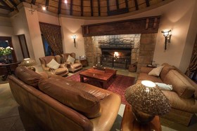 Thornybush Shumbalala Game Lodge