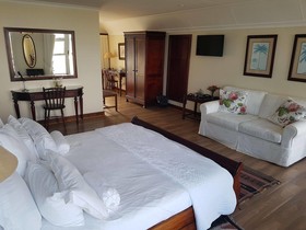Hilltop Boutique Hotel