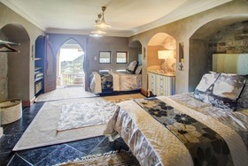 Livingstone Villa