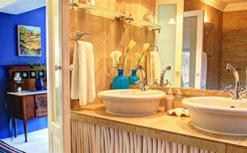 Moontide Riverside Lodge