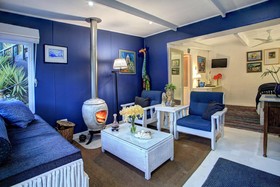 Moontide Riverside Lodge