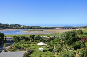 Serenity Ocean Lodge