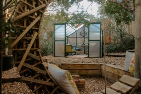 Treedom Villas And Vardos