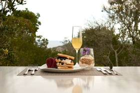 Treedom Villas And Vardos