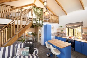 Treedom Villas And Vardos