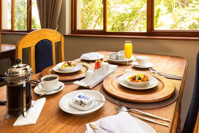 Wilderness Manor Guest House