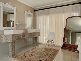 Xanadu Guest Villa