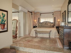 Xanadu Guest Villa