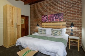 Kiara Lodge