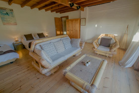 Dreamland Beach House & Studios At Supertubes