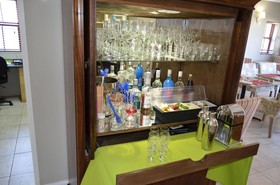 Mandyville Hotel