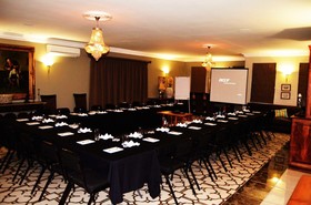 Mandyville Hotel