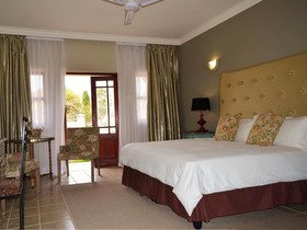 Mandyville Hotel