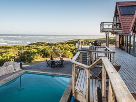 Surf Lodge South Africa Hostel