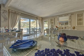 Amanzi Island Boutique Hotel