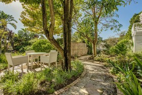 Amanzi Island Boutique Hotel