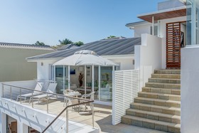 Amanzi Island Boutique Hotel