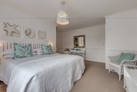 Amanzi Island Boutique Hotel