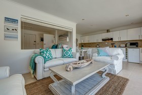 Amanzi Island Boutique Hotel