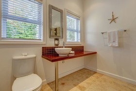 Amanzi Island Boutique Hotel