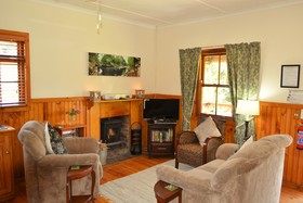 Forest Edge Nature Lovers Retreat