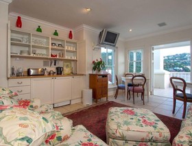 Isola Bella Guest House