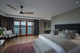 Lagoon Views Villa at Pezula