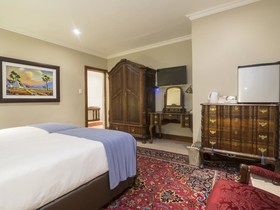 Madison Manor