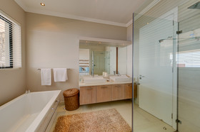 The Retreat on Cliff