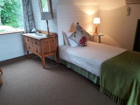 Yellowwood Lodge
