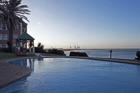 Brookes Hills Suites